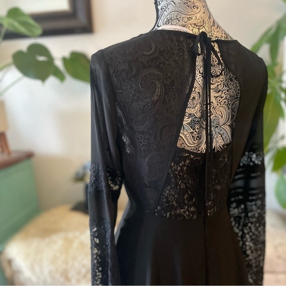 BCBGeneration Flirty Lace & Chiffon Mini Dress, Size 6 - Picture 5 of 9